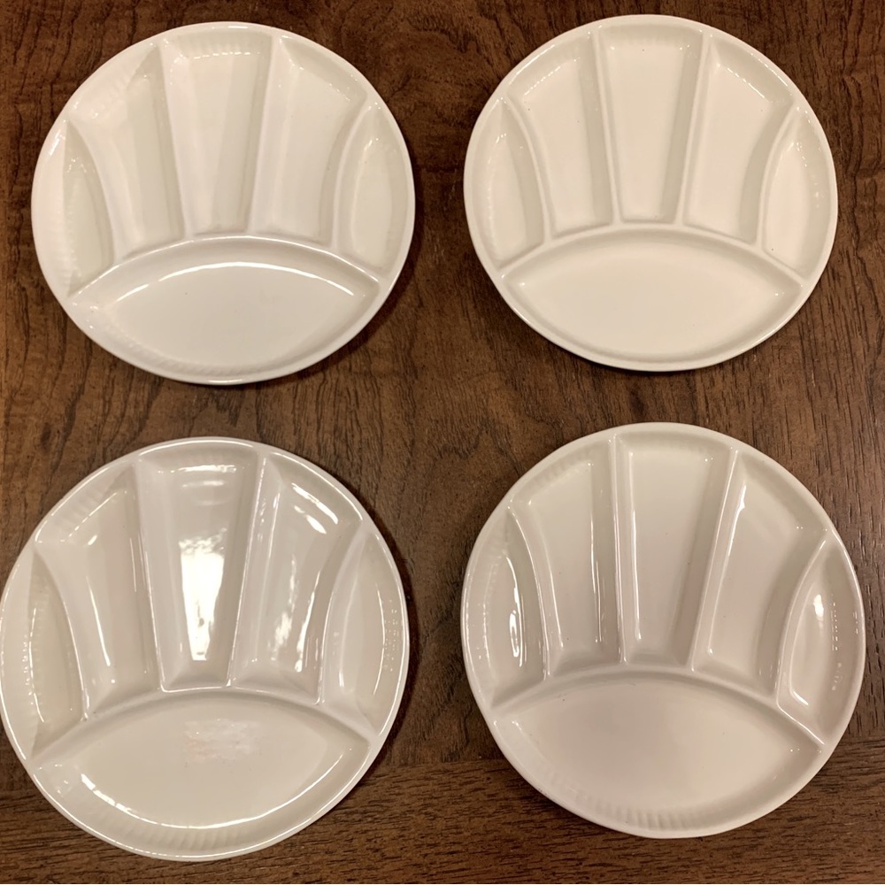 4 Vintage Fondu Plates